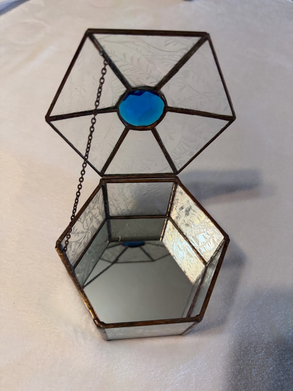 Vintage-Style Hexagon Stained Glass Jewelry Box - Etched Panels & Mirrored Base